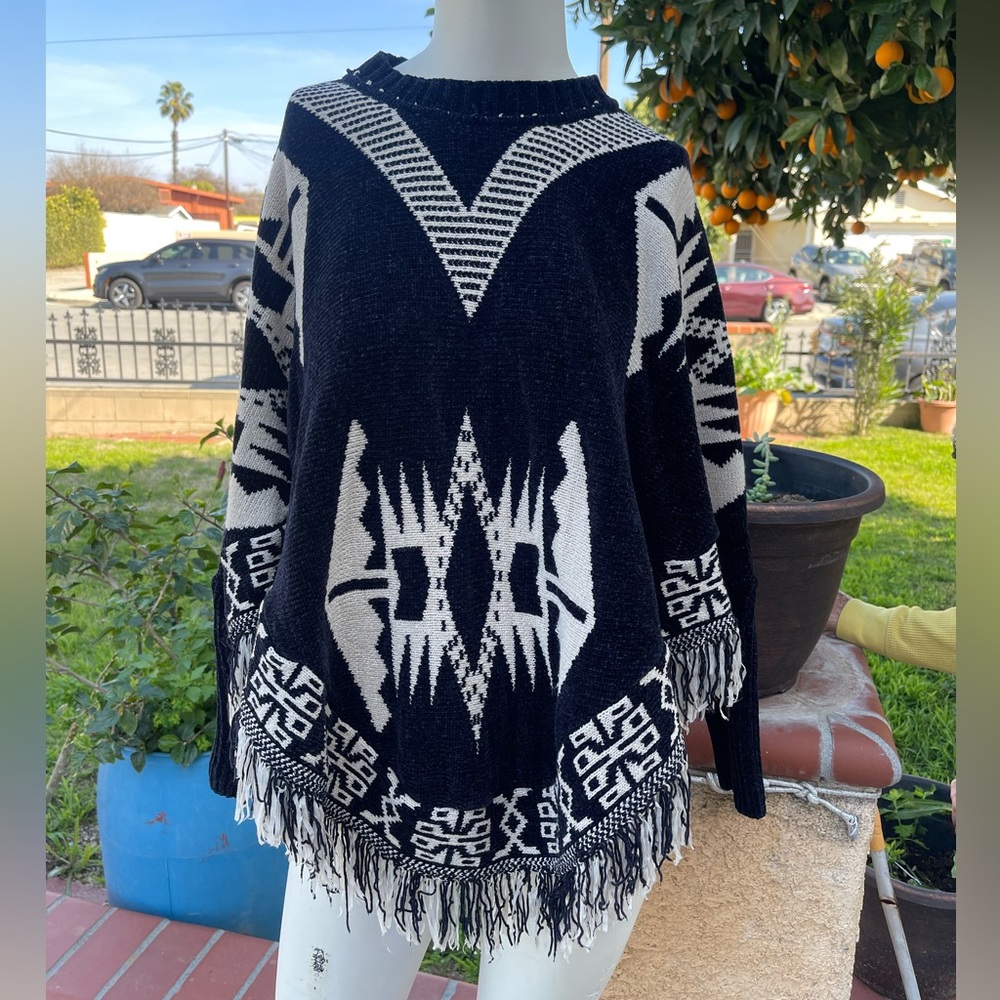 Marqlop Mexican Poncho with Sleeves (OSFM)
